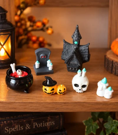 Halloween Miniature Spooky Décor Figurine Set – 8 Pieces - Image 2