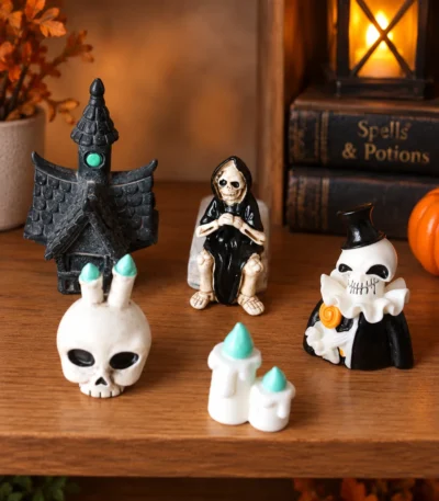 Halloween Miniature Spooky Décor Figurine Set – 8 Pieces