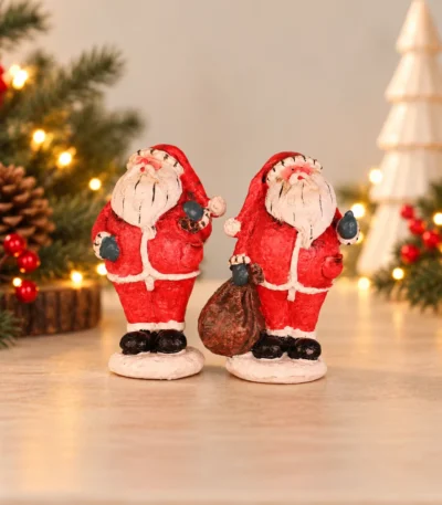 Traditional Santa Claus Christmas Figurines - Image 2